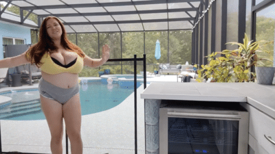 Annabelle Rogers – Desperate Mom Tricks You Into Fucking Her