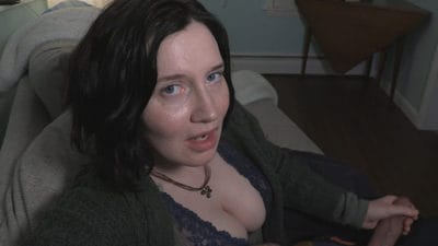 Bettie Bondage – Hooking up with Cock-Hungry MILF