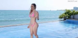 Esmeralda Duarte – My Cousin Comes On Holiday – Sexmex