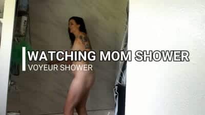 Kelly Payne – Watching Mom Shower